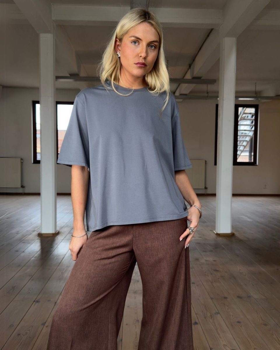 Archie Tee Stone Grey