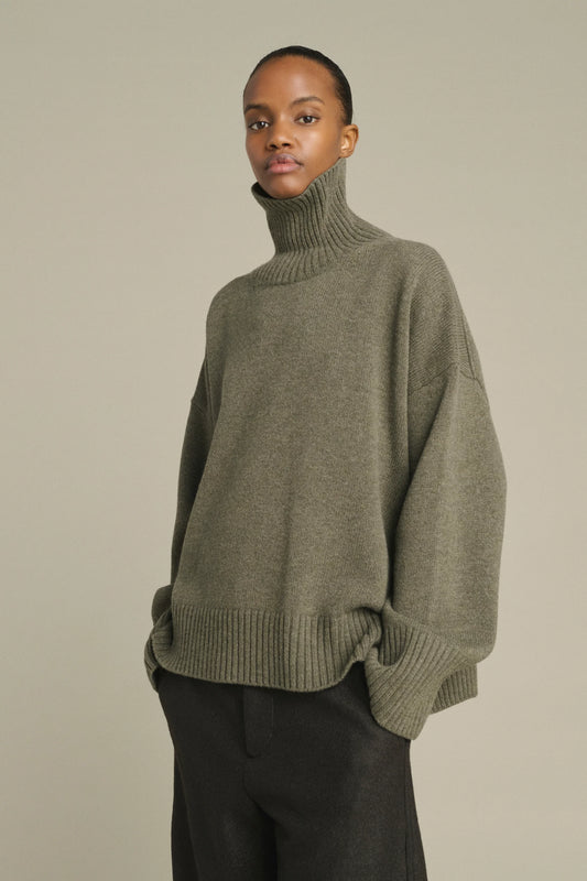 William Pullover