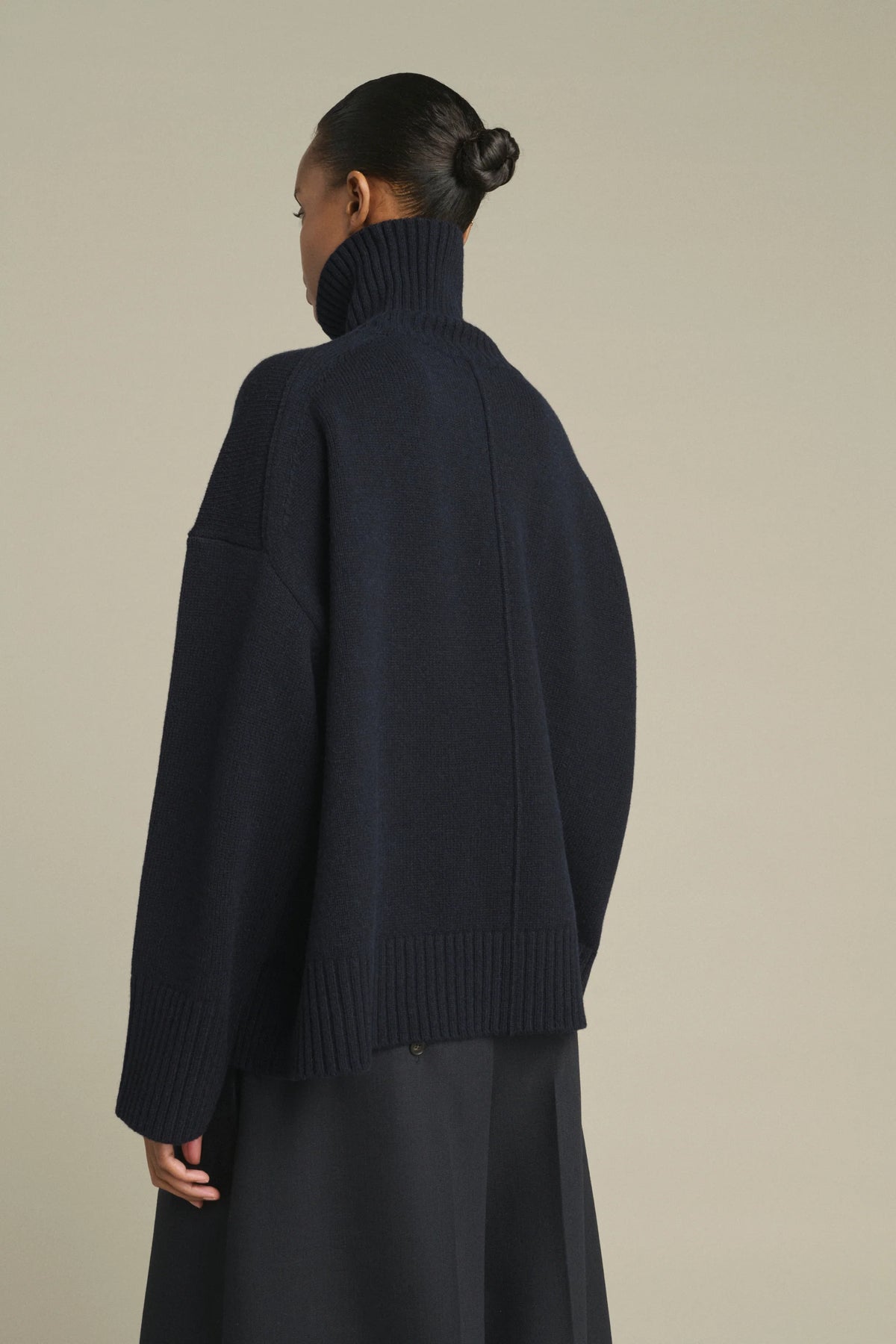 William Pullover