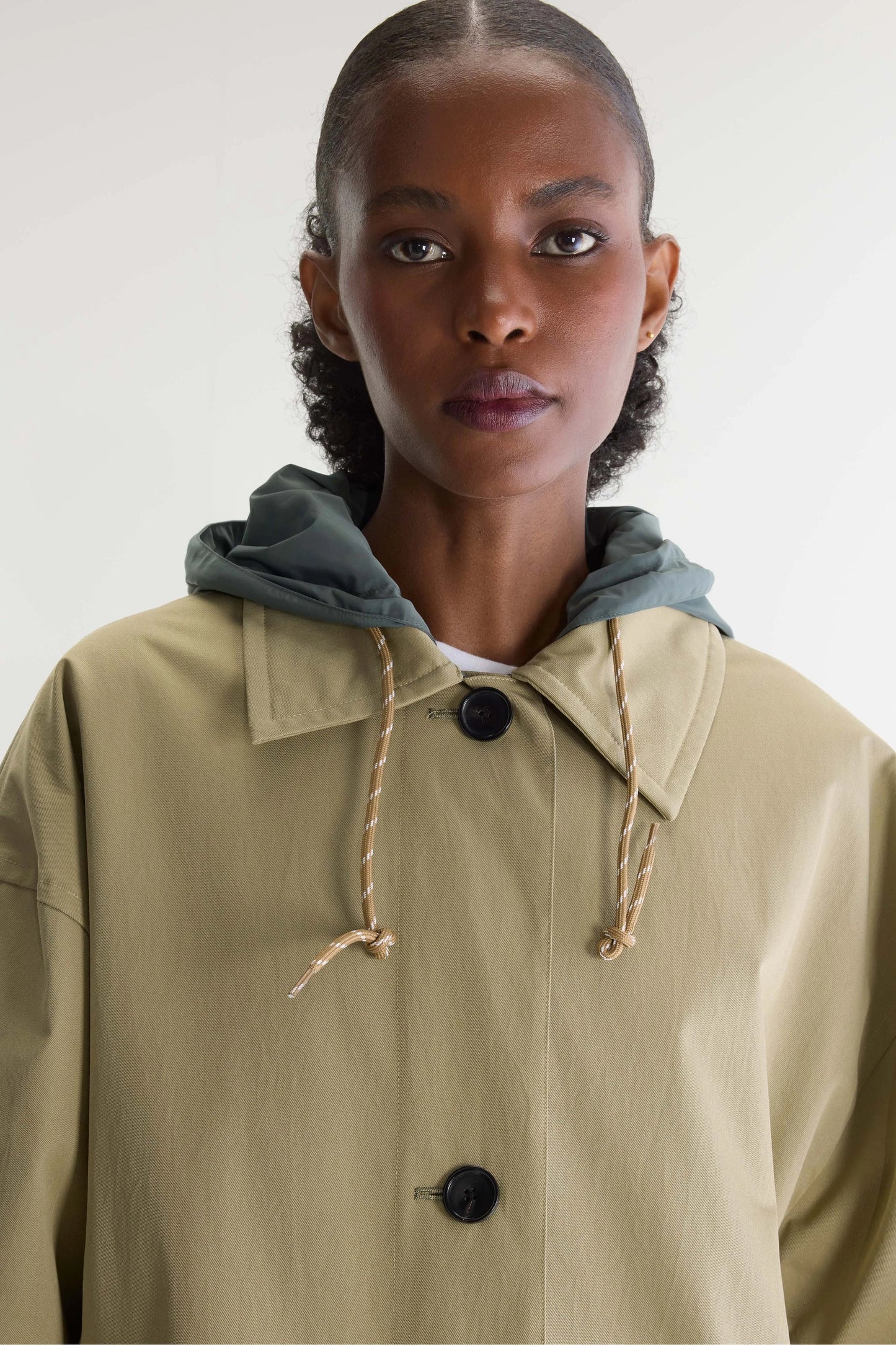Hearty trenchcoat