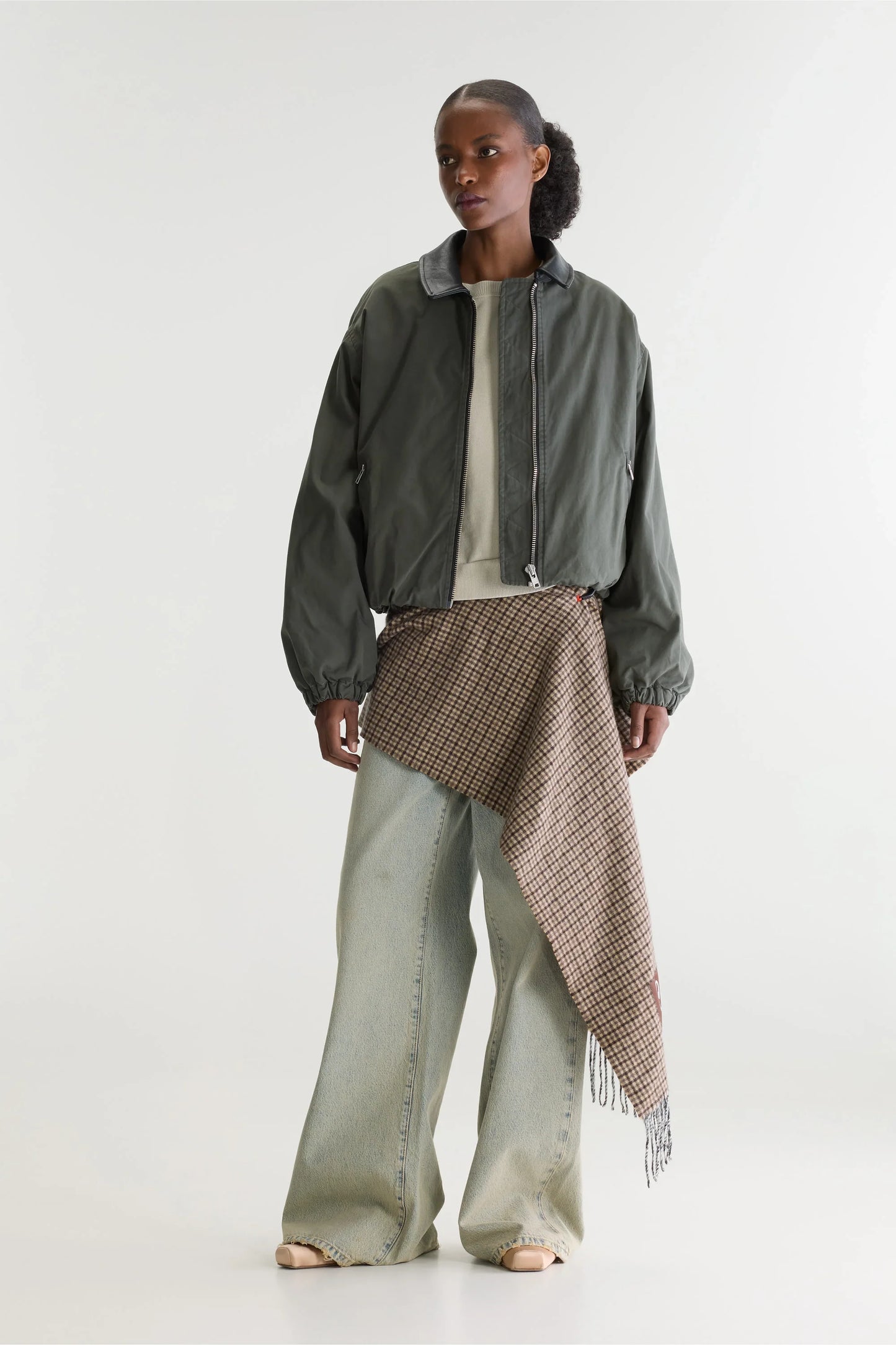 Justine bomber