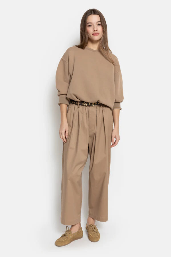 Kick pants