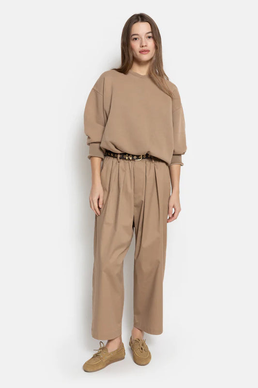Kick pants